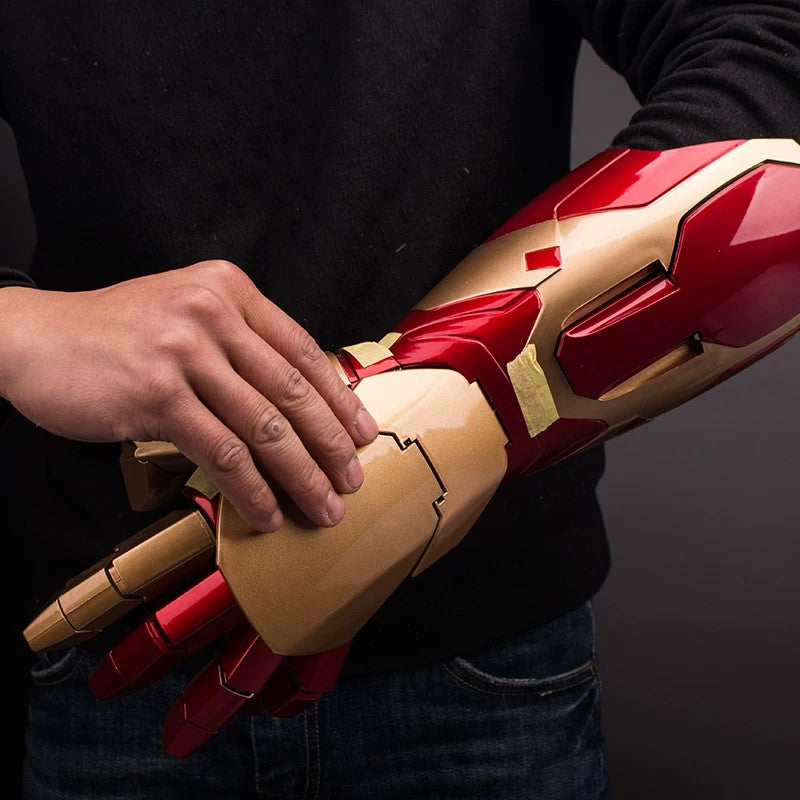 Iron Man – 1:1 Wearable Armor Arm – MK42 Gauntlet – Cosplay Collectible