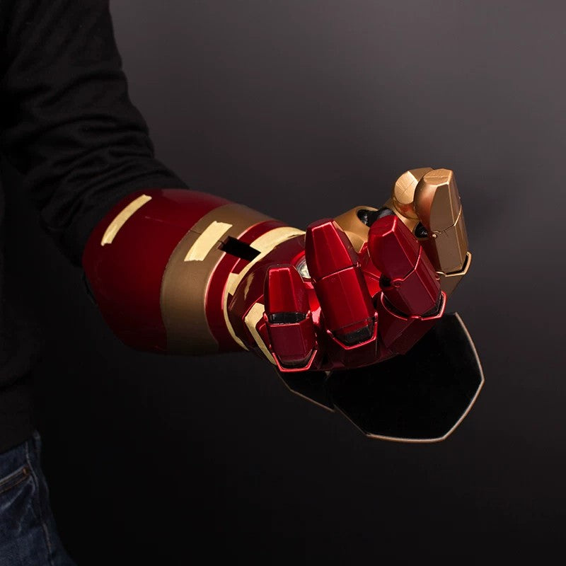 Iron Man – 1:1 Wearable Armor Arm – MK42 Gauntlet – Cosplay Collectible