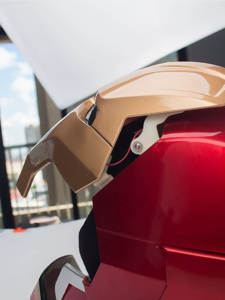 Avengers Iron Man Helmet – Wearable Display Model – 1:1 Scale – Remote &amp; Motion Sensor – Motorized