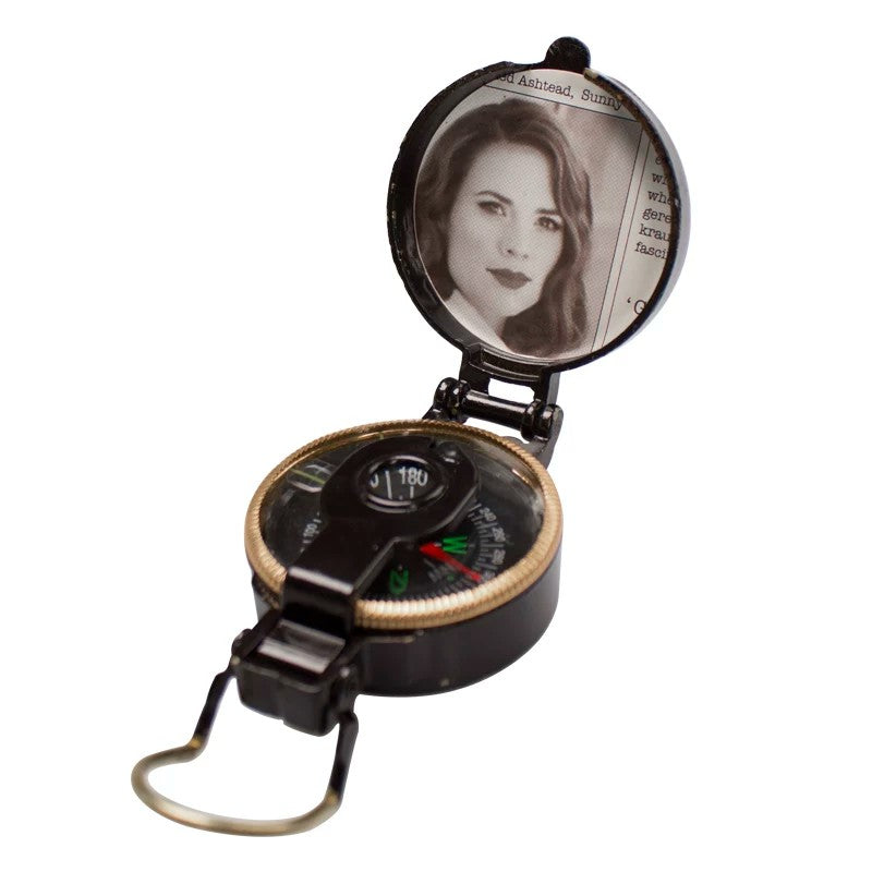 Avengers: Endgame – Captain America Compass Pocket Watch – Girlfriend Photo Keepsake – 1:1 Scale Replica Accessory