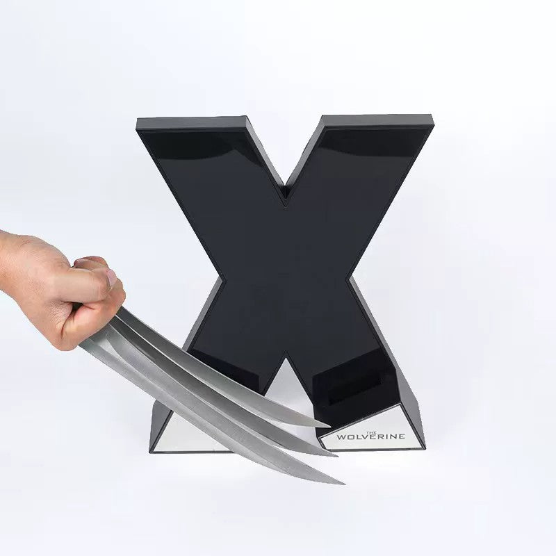 Wolverine Claws – Light-Up Esports Desktop Display Piece