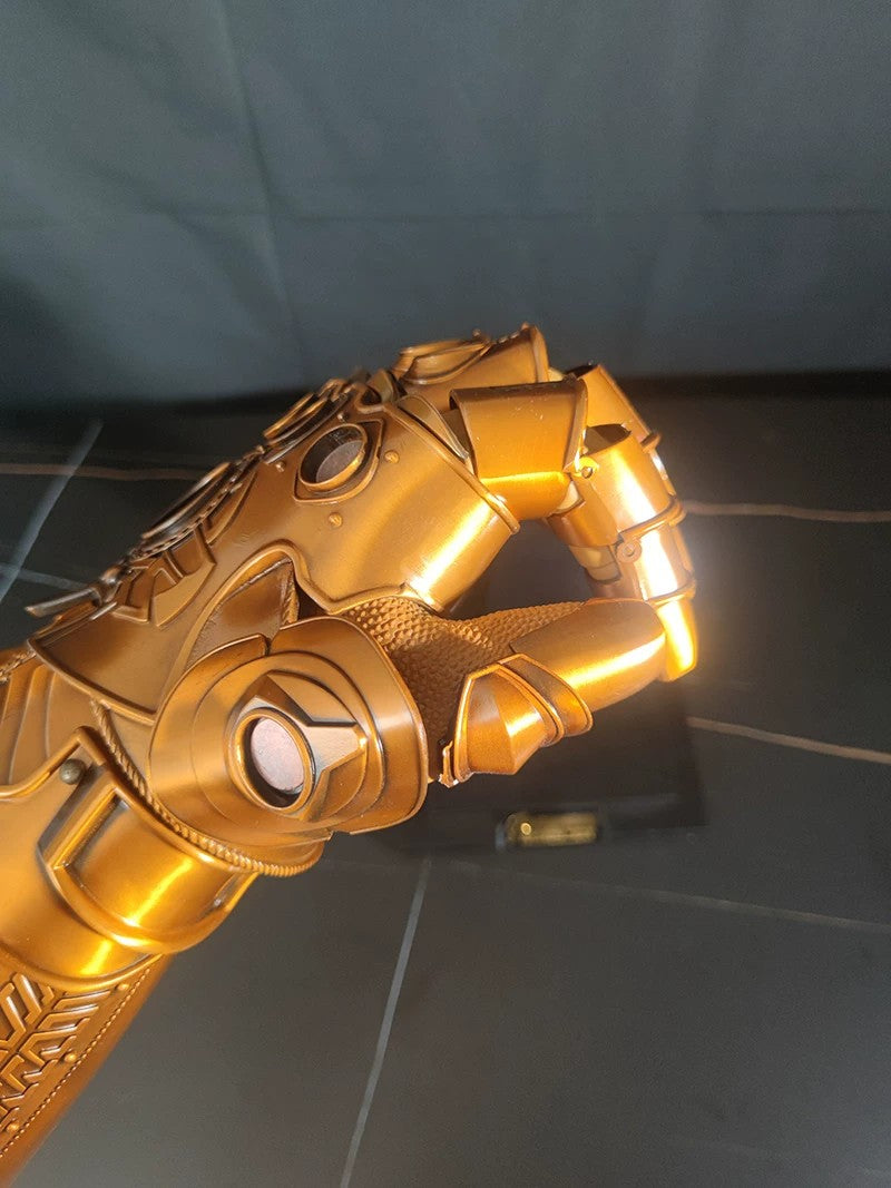 Life-size Metal Infinity Gauntlet Thanos Cosplay - Infinity Gauntlet Iron Man 1:1 Movie Replica Prop with Magnetic Stones