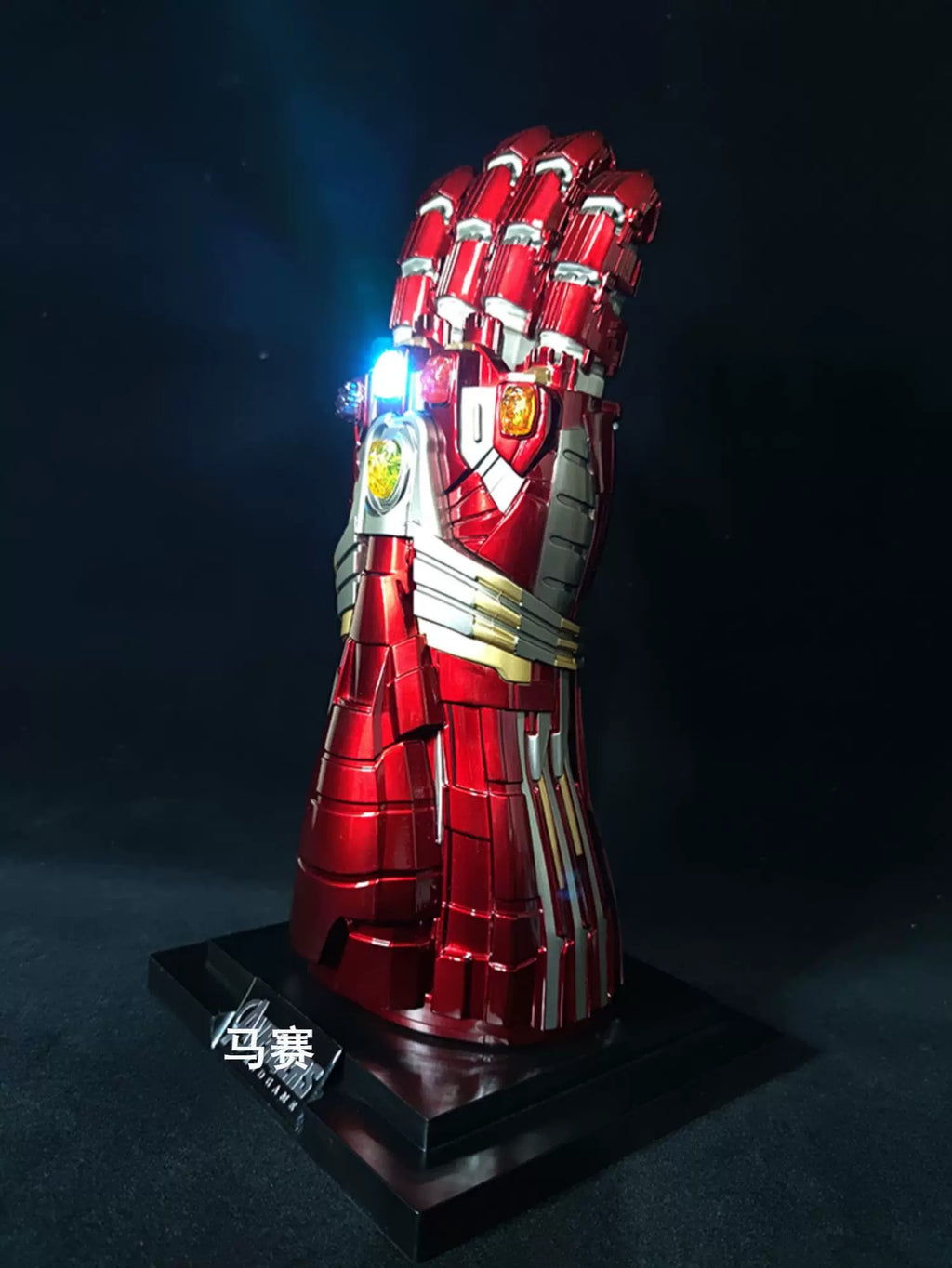 Life-size Metal Infinity Gauntlet Thanos Cosplay - Infinity Gauntlet Iron Man 1:1 Movie Replica Prop with Magnetic Stones