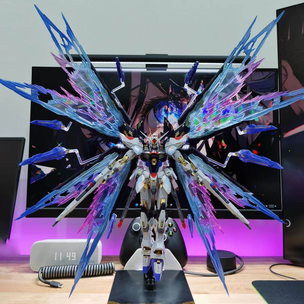 DIY Mecha Model Assembly Kits – 1:100 Scale Collectible Robot Figures (Strike Freedom, Red Frame, Freedom 2.0, Snow White) with Weapon Accessories & Displays