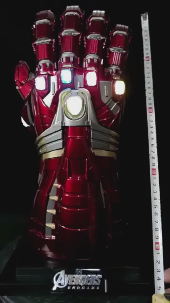 Life-size Metal Infinity Gauntlet Thanos Cosplay - Infinity Gauntlet Iron Man 1:1 Movie Replica Prop with Magnetic Stones
